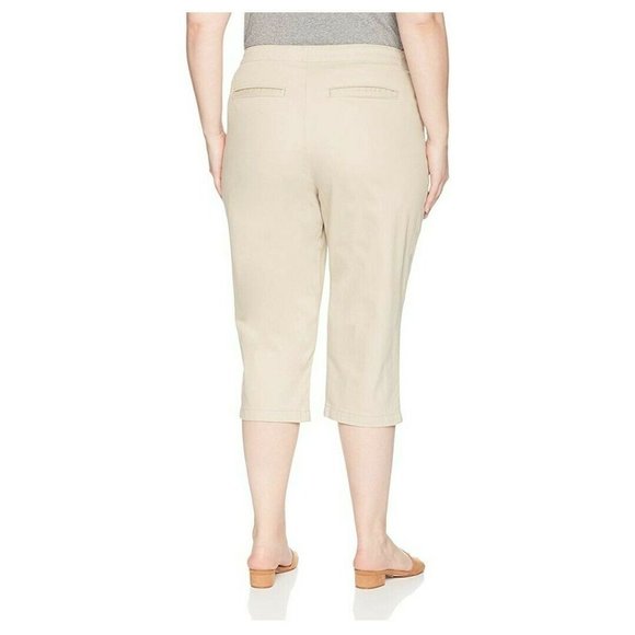 Riders by Lee Indigo Women's Plus Size Twill Capri - Picture 2 of 5